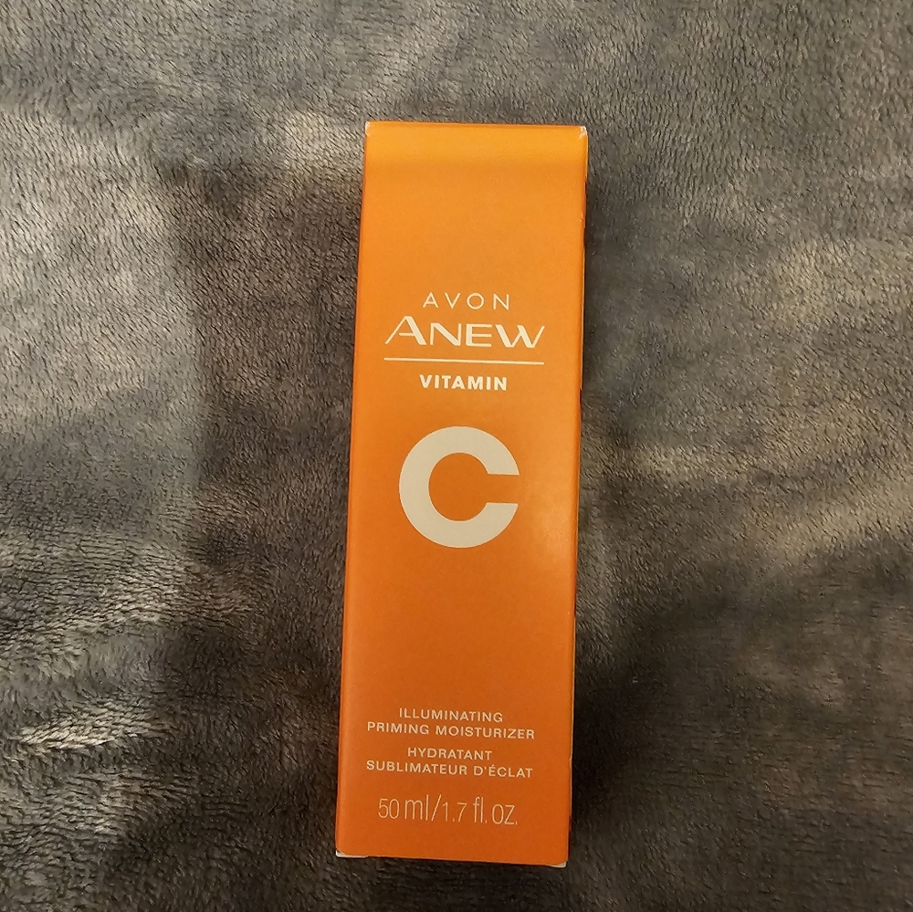 Anew Vitamin C Illuminating Priming Moisturizer